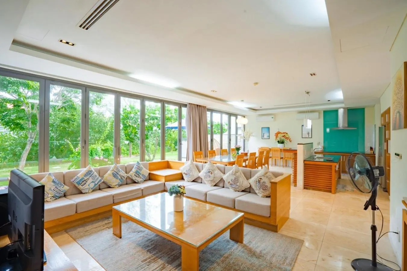 The Ocean Villa Da Nang 0*,
