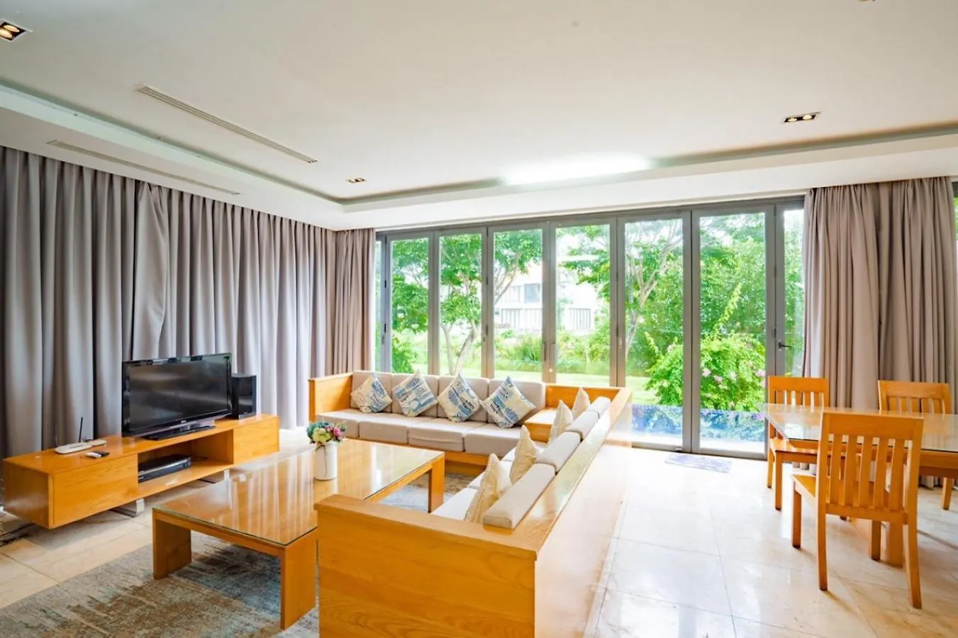The Ocean Villa Da Nang Vietnam