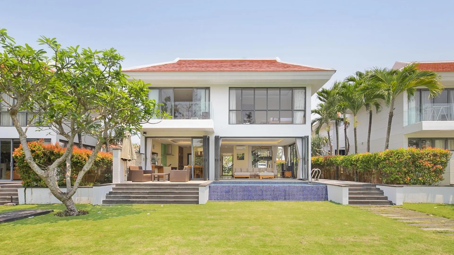 The Ocean Villa Da Nang